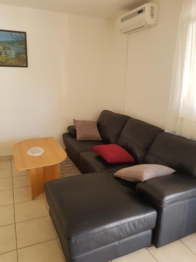 Apartment Ana